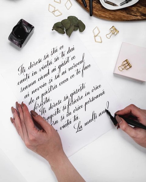 Literalmente - Invitatii nunta si servicii de caligrafie